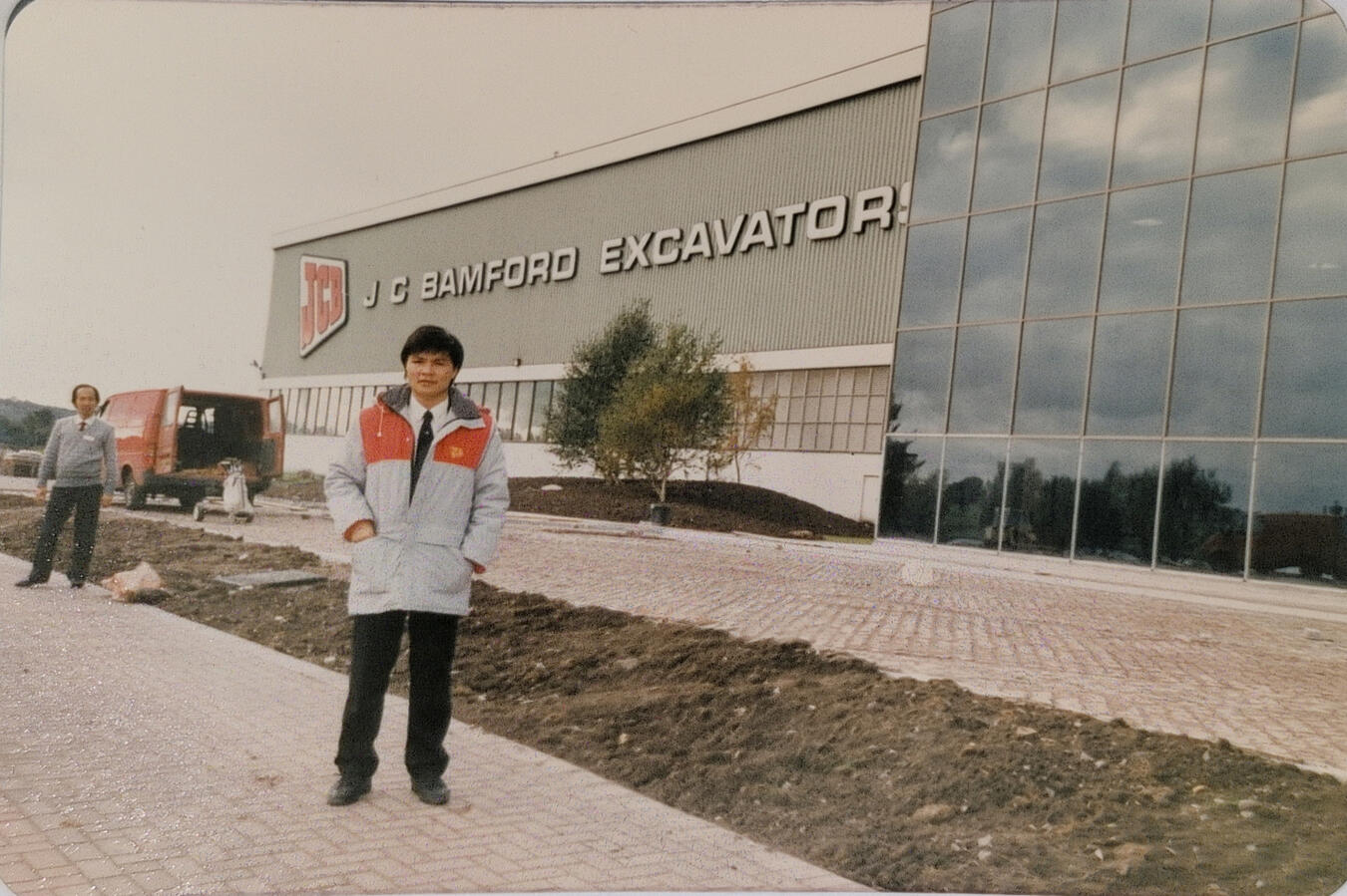 Founder of CN Machinery -Alan Chia-, JCB England Tour, 1988